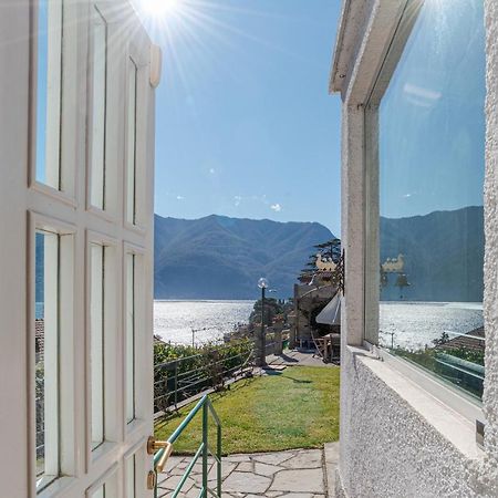 Casa Bambu - Splendida Vista Lago E Posto Auto Лалльо Экстерьер фото