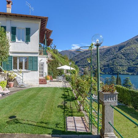 Casa Bambu - Splendida Vista Lago E Posto Auto Лалльо Экстерьер фото