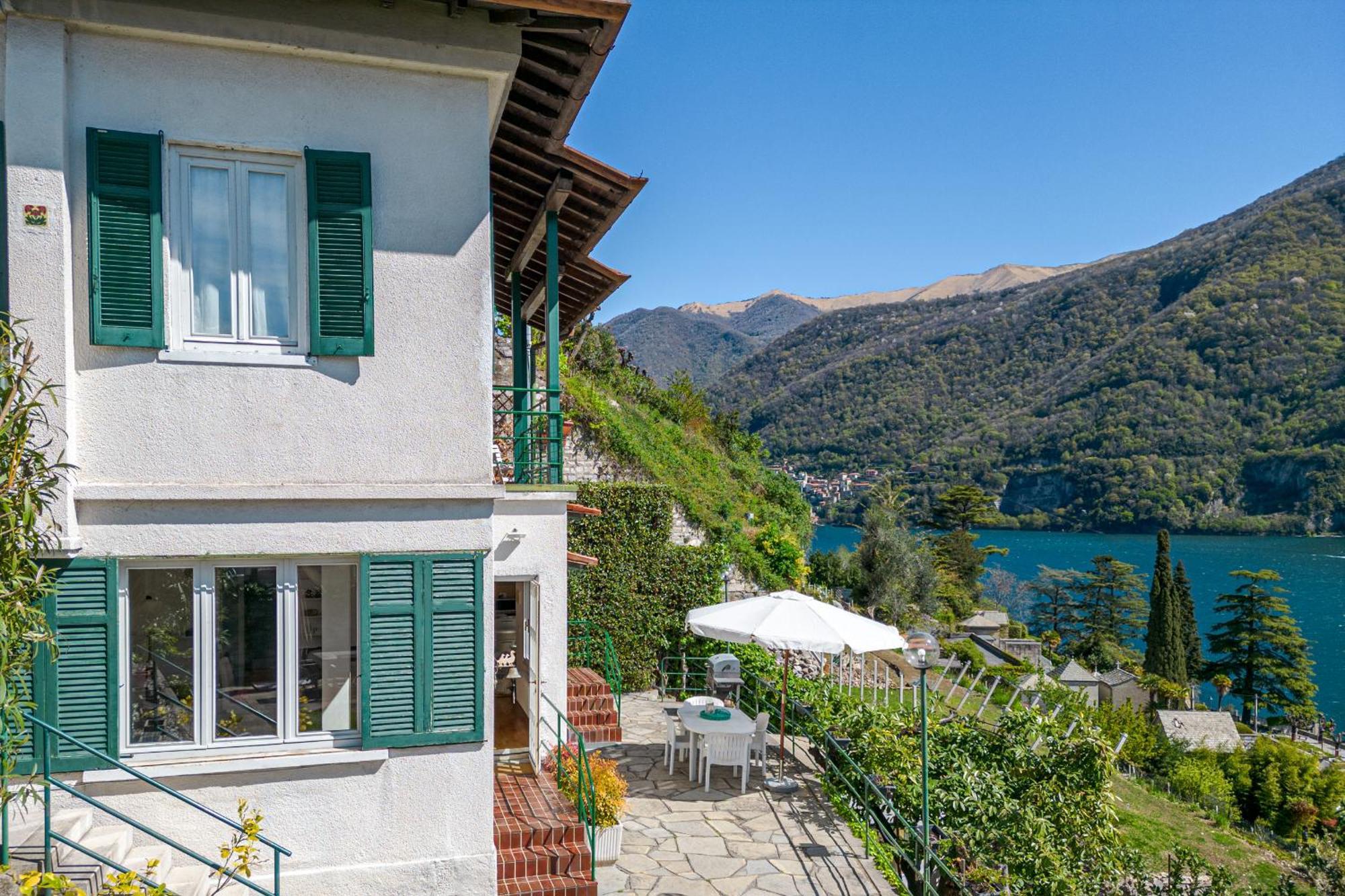Casa Bambu - Splendida Vista Lago E Posto Auto Лалльо Экстерьер фото